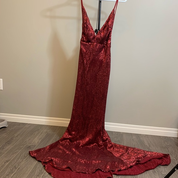 Abbys by Abby Red Sequence gown - Picture 2 of 8